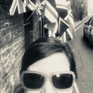 Meet your Posher, Christy